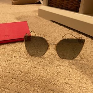 Stylish Authentic Fendi sunglasses